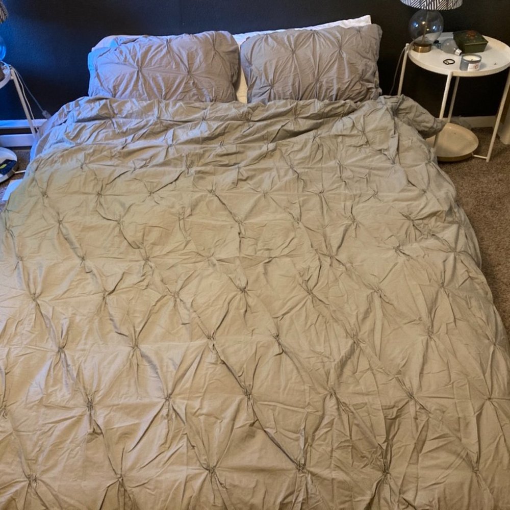 Full/Queen West Elm Organic Cotton Pintuck Duvet Cover + Shams